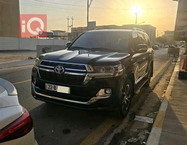 تويوتا لاندكروزر